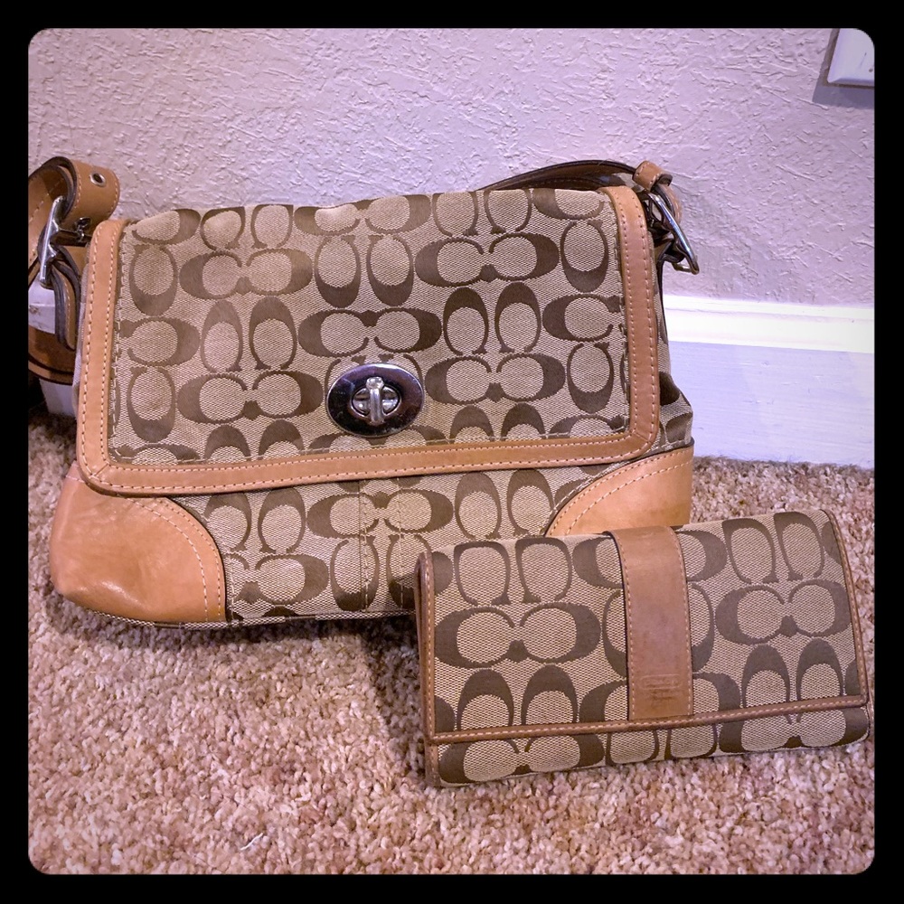Coach purse wallet combo